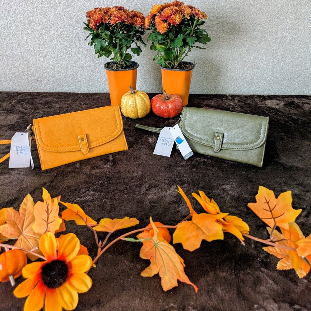 Two (2) Time and Tru Isabella Wristlets (one Yellow & One Green) - NWT